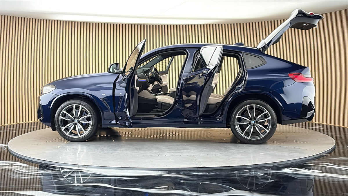 More views of BMW X4