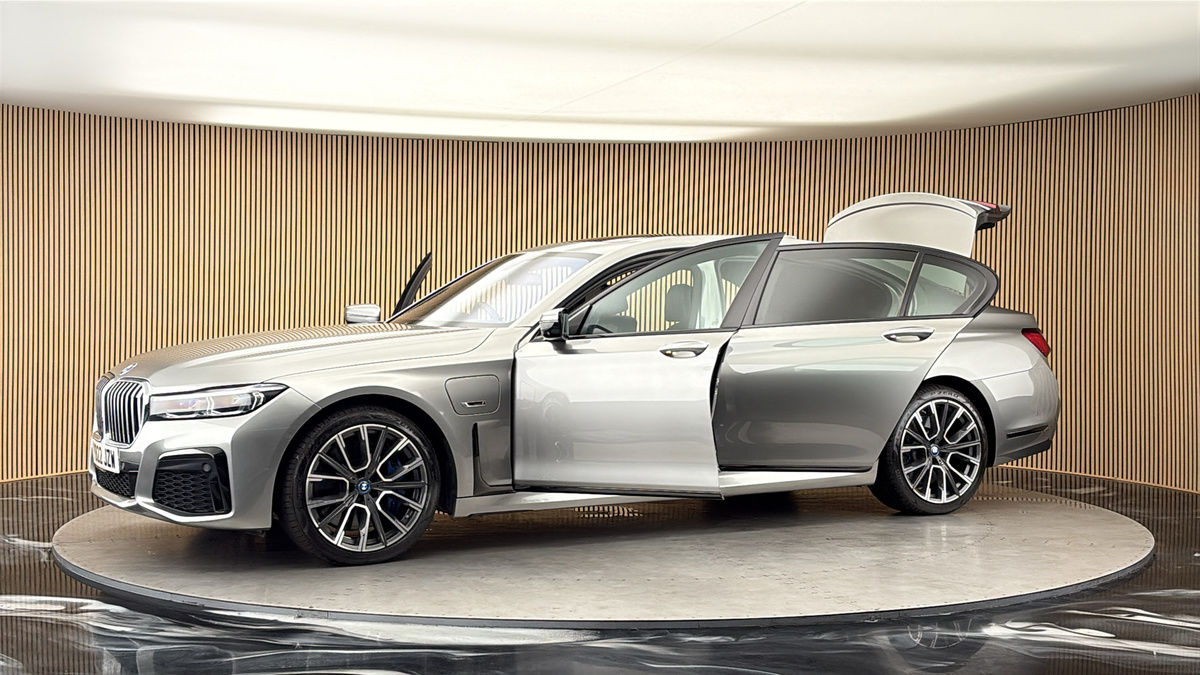 More views of BMW 7 Series