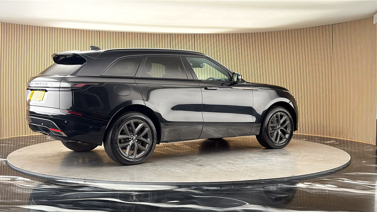 More views of Land Rover Range Rover Velar