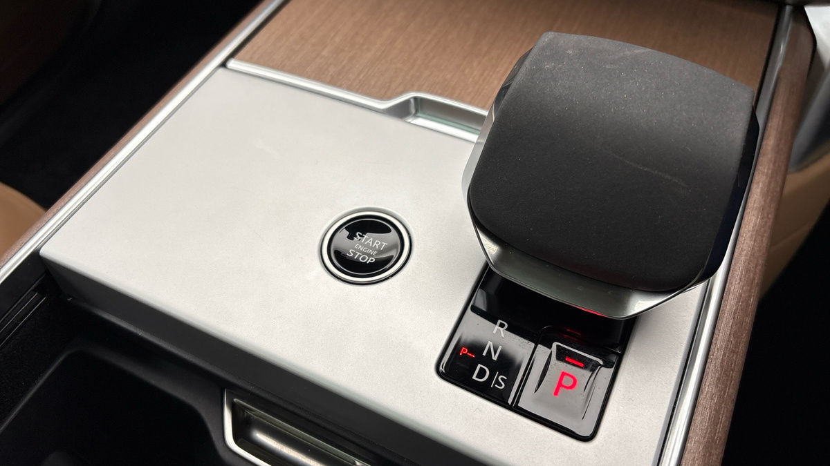 Land Rover Range Rover Image 27