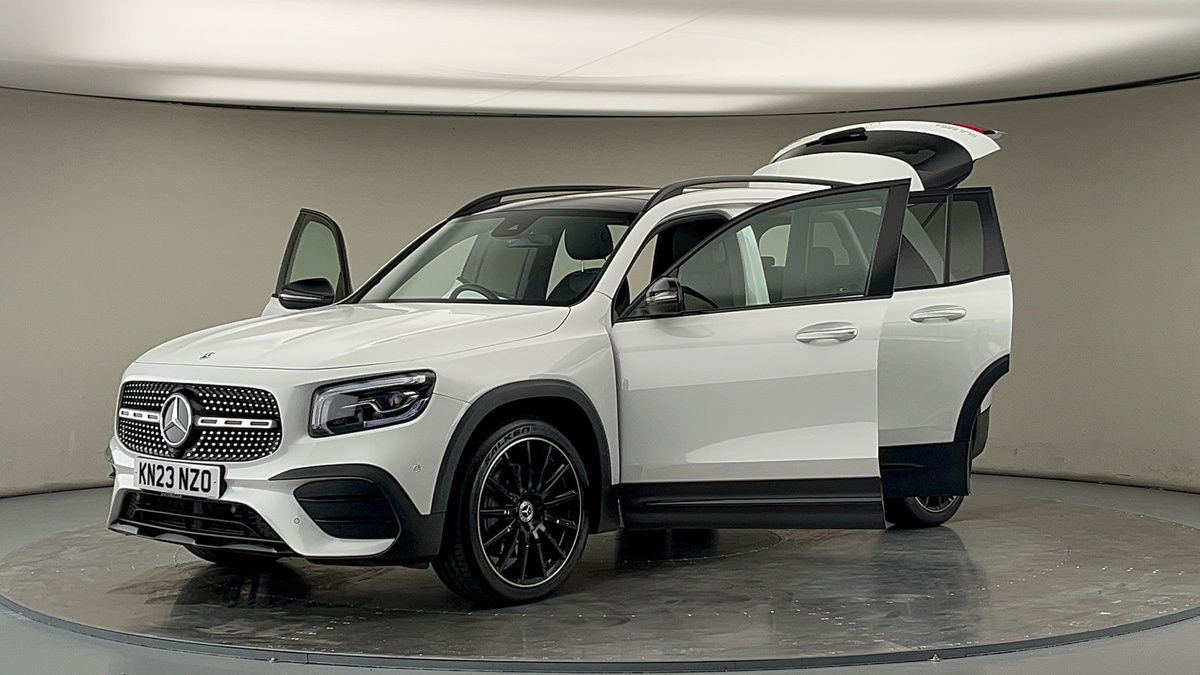 Mercedes-Benz GLB Image 22