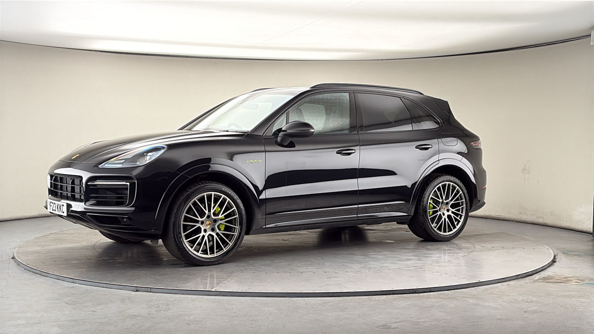 More views of Porsche Cayenne