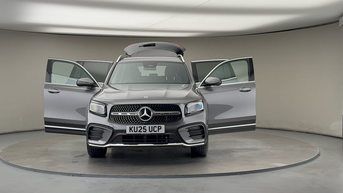 More views of Mercedes-Benz GLB