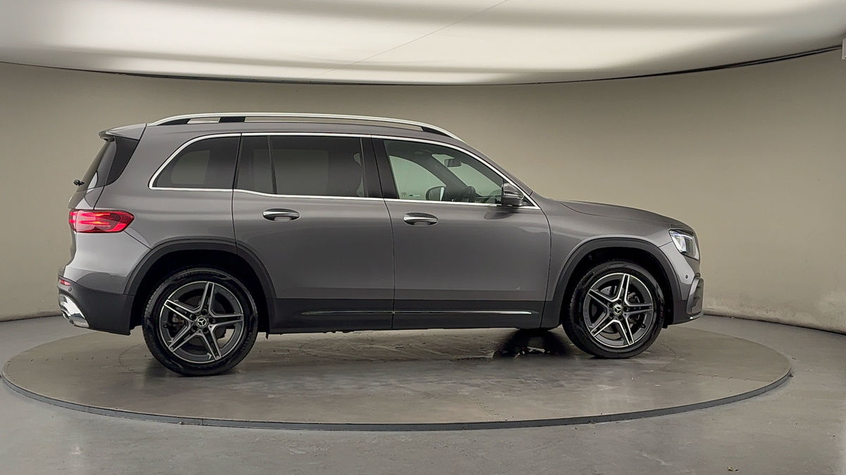 More views of Mercedes-Benz GLB