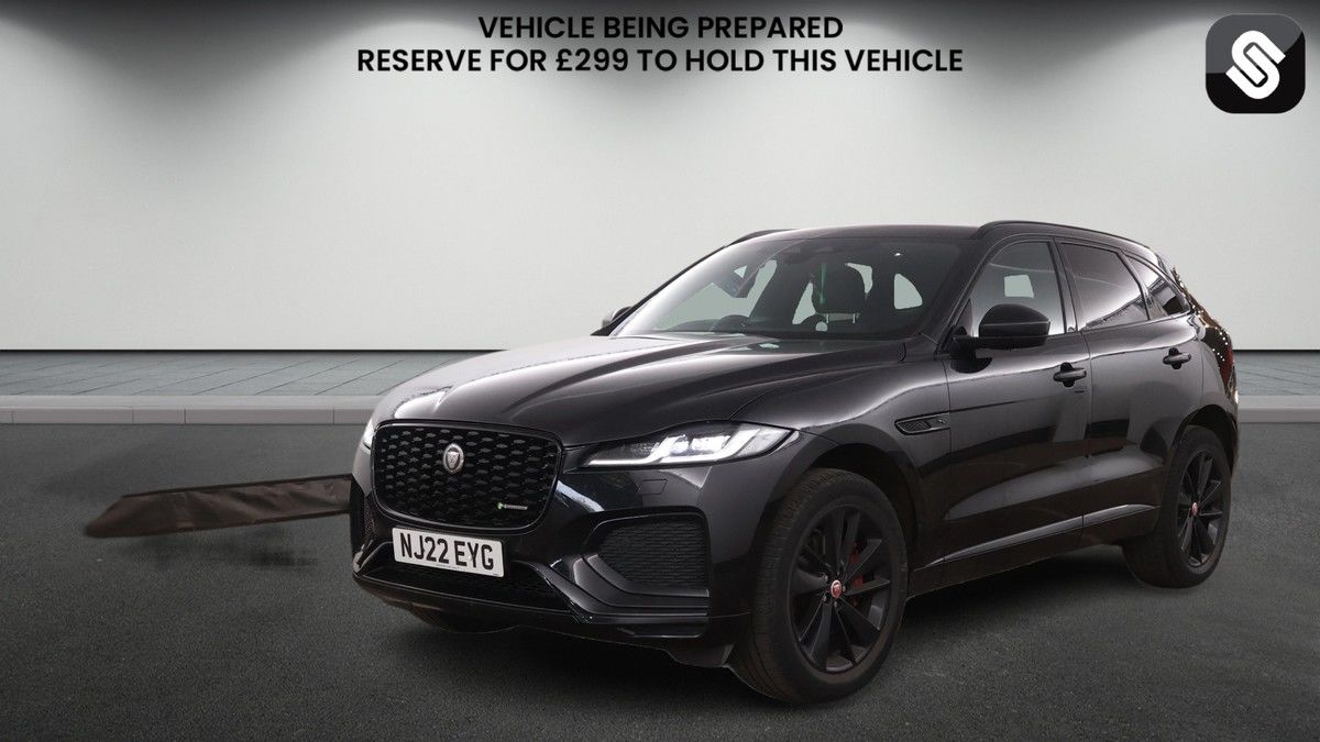 Jaguar F-PACE Image 2