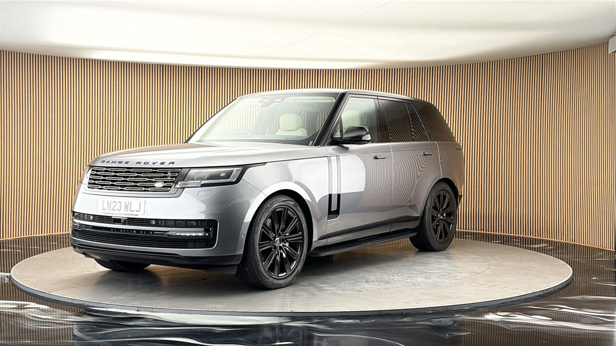 More views of Land Rover Range Rover