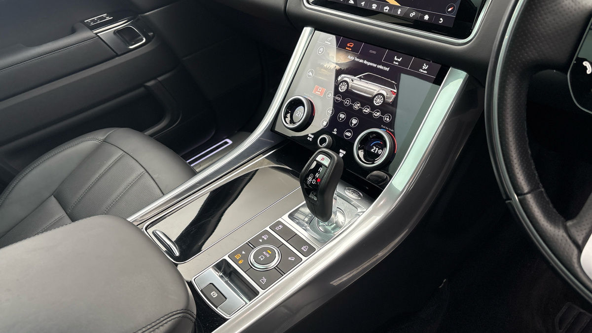 Land Rover Range Rover Sport Image 18