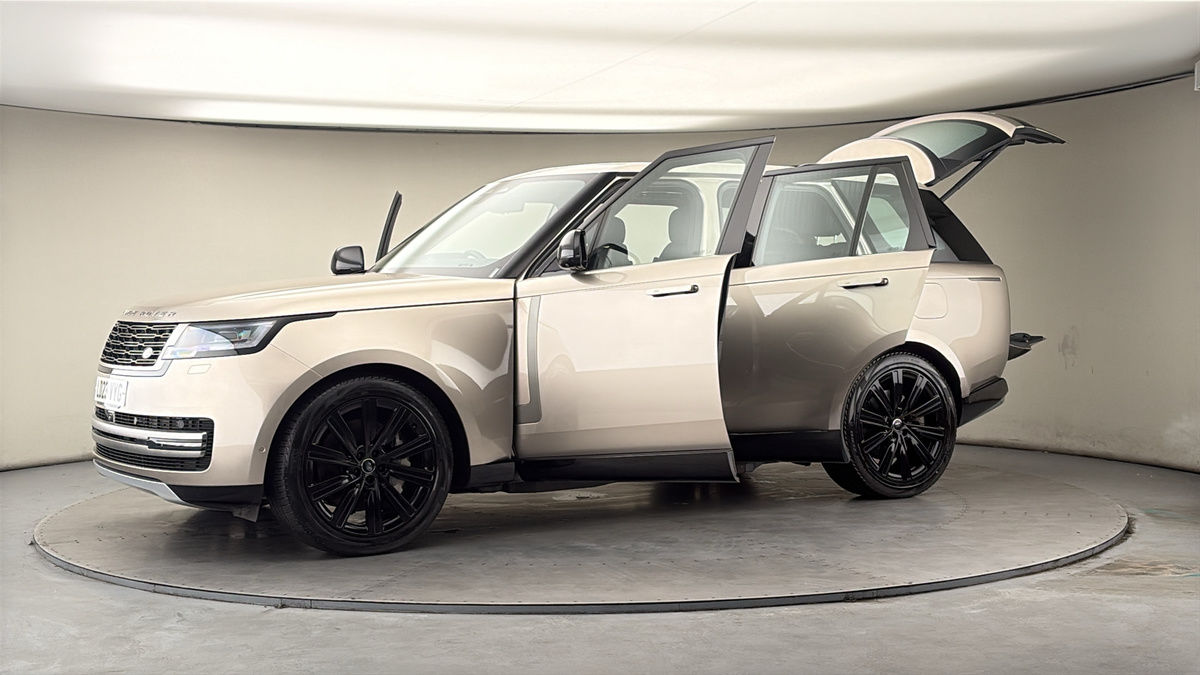 More views of Land Rover Range Rover
