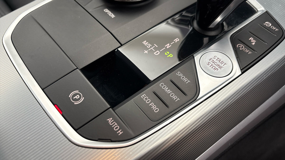 BMW 3 Series Image 28