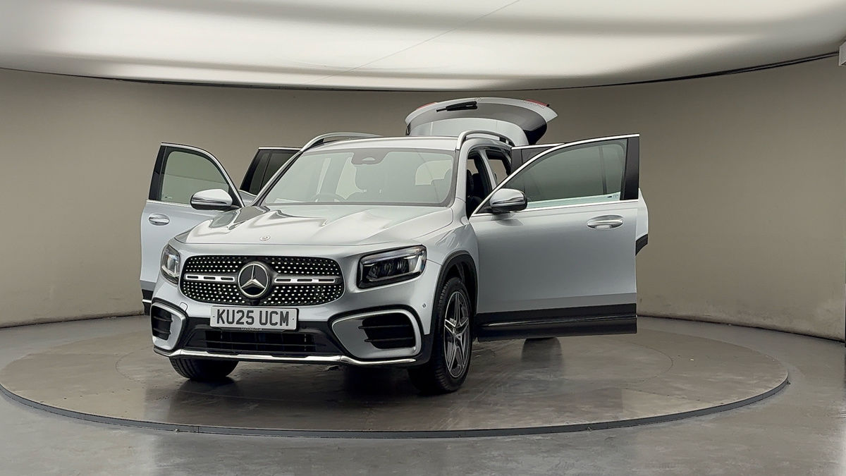 More views of Mercedes-Benz GLB