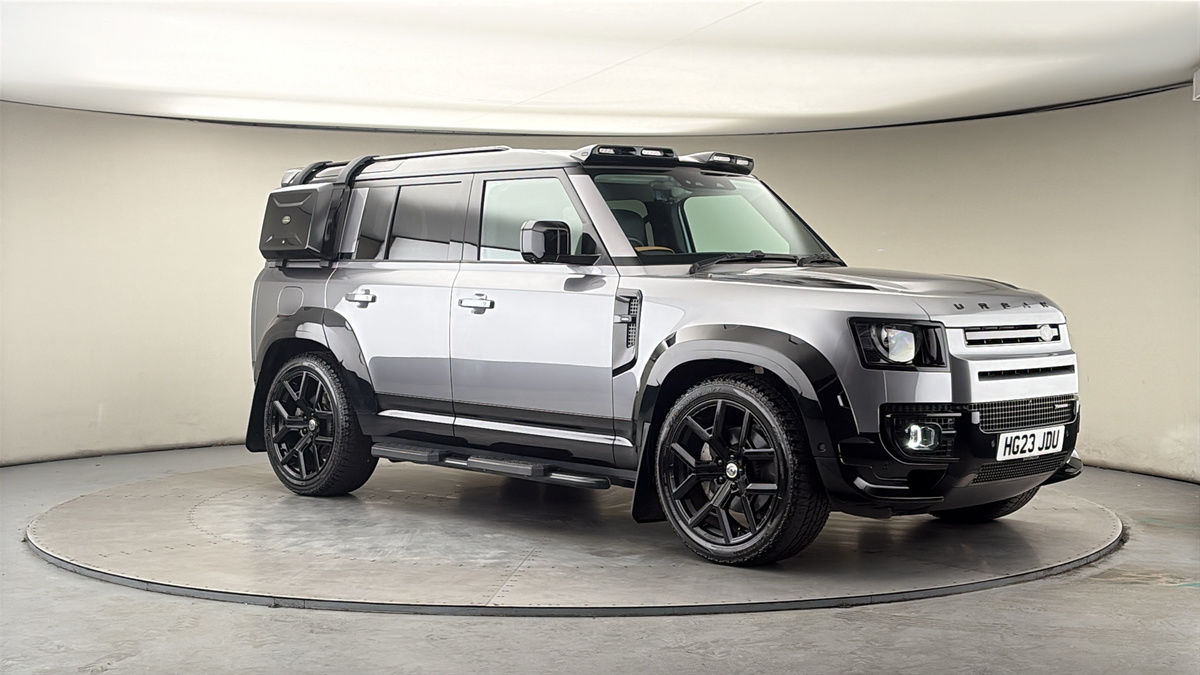 More views of Land Rover Defender 110