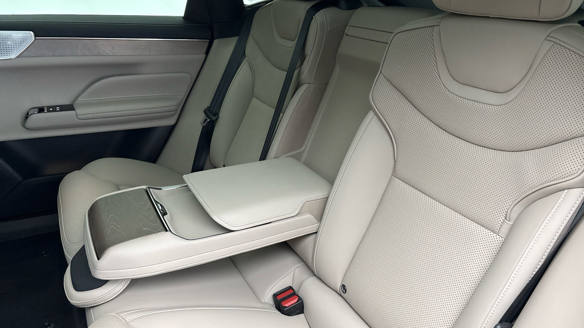 Volvo ES90 Image 9