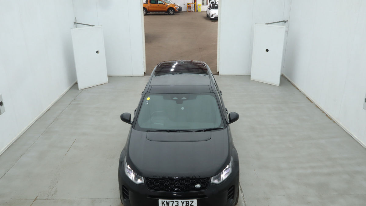 Land Rover Discovery Sport Image 7