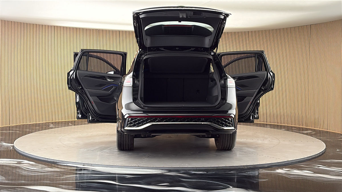 More views of Volkswagen Tiguan