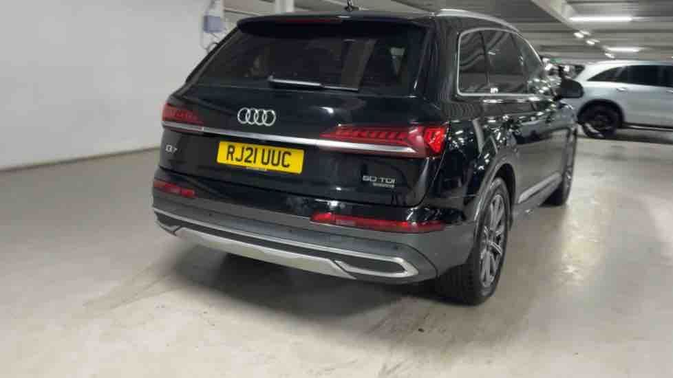More views of Audi Q7