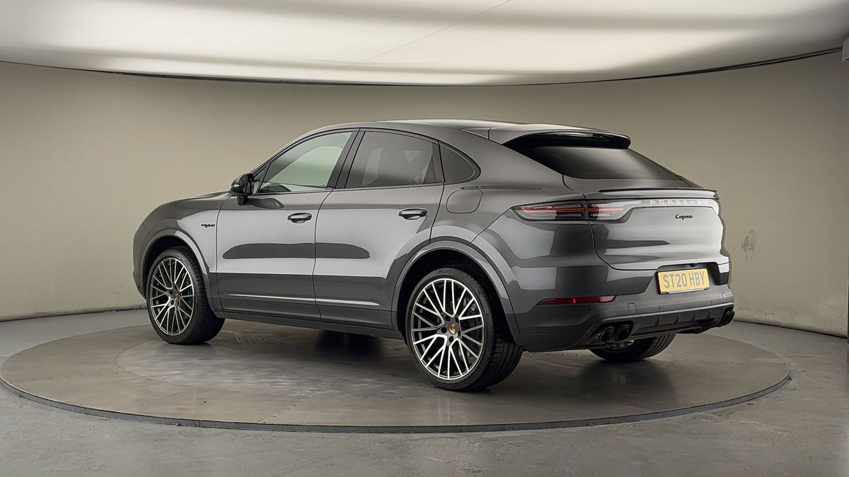 More views of Porsche Cayenne