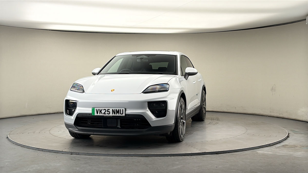 More views of Porsche Macan