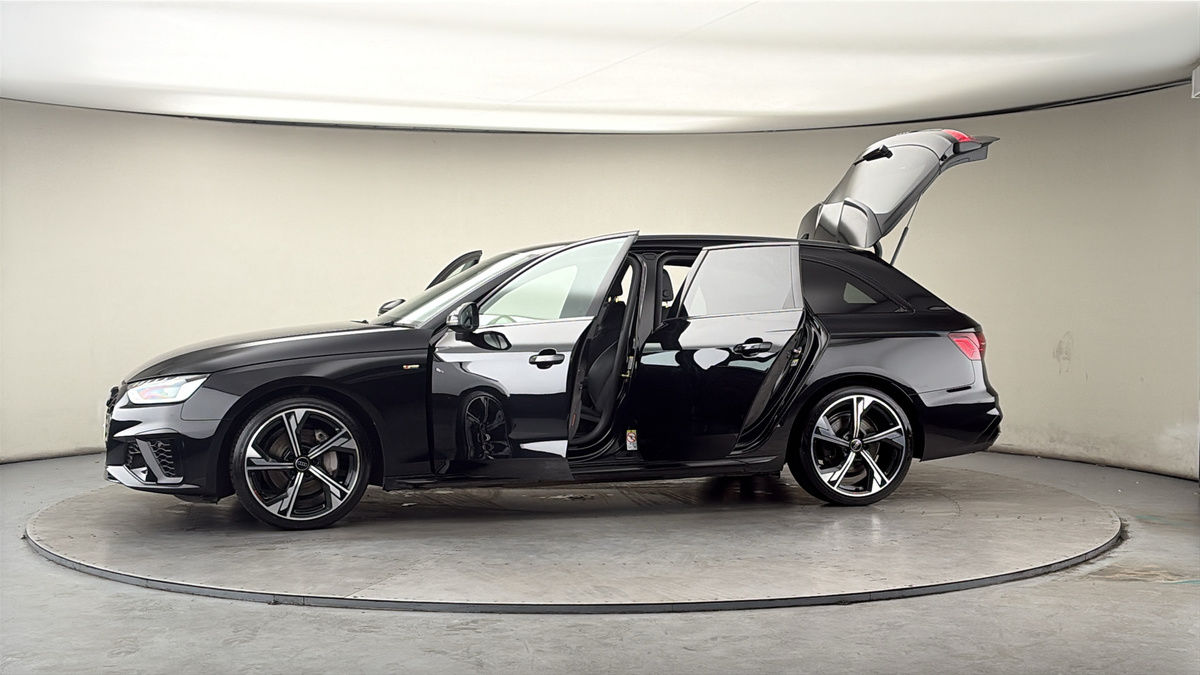 More views of Audi A4 Avant