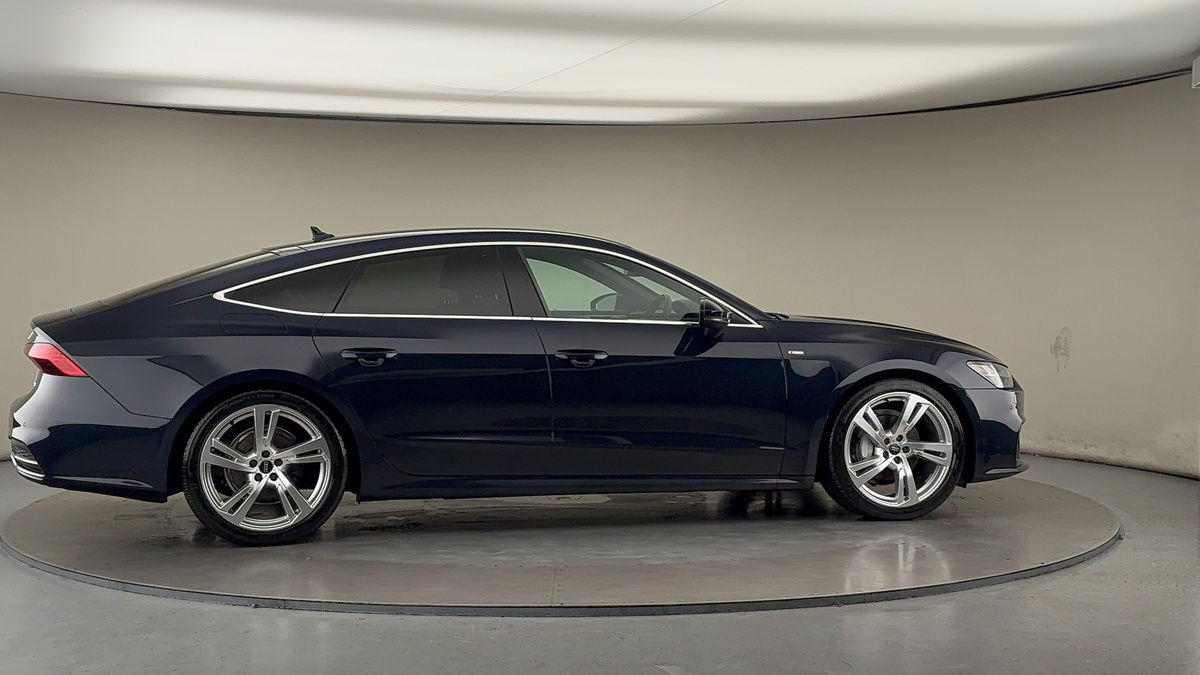 More views of Audi A7