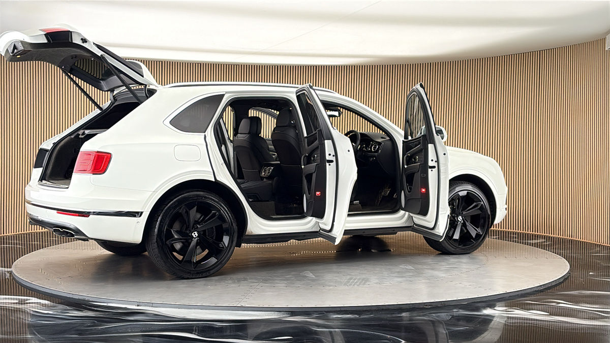 More views of Bentley Bentayga