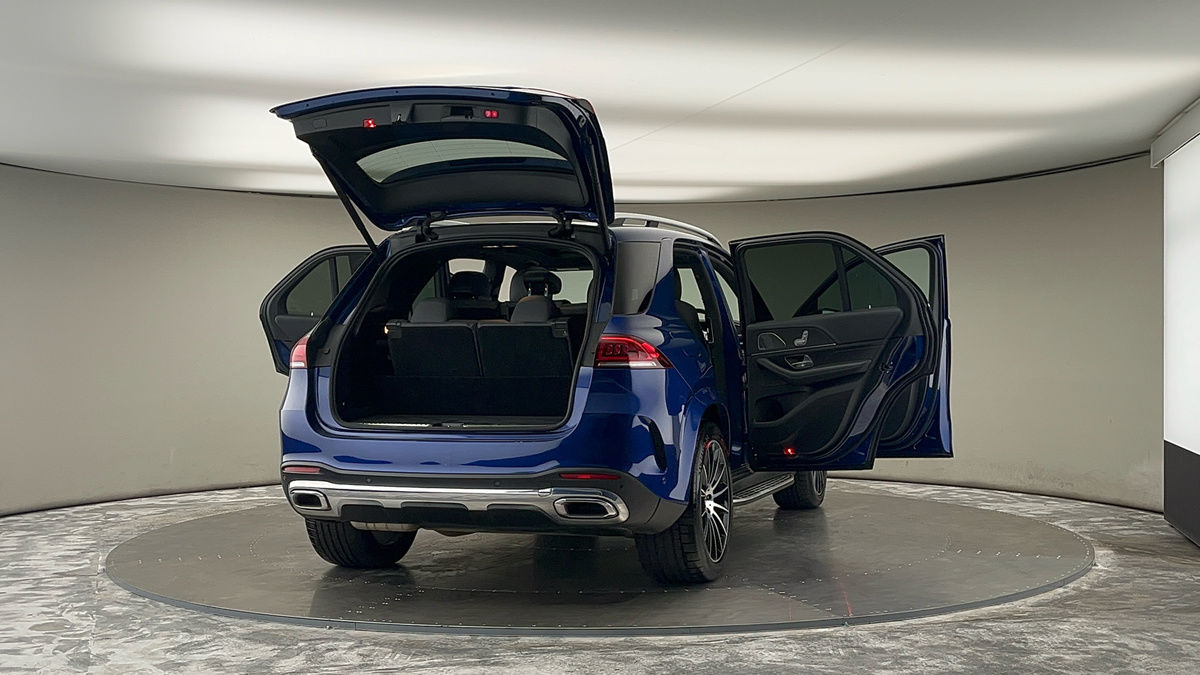 More views of Mercedes-Benz GLE