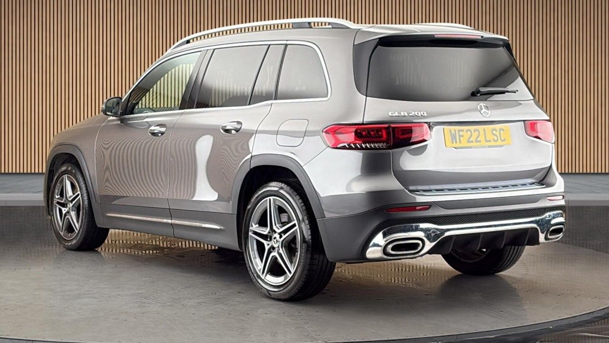Mercedes-Benz GLB Image 2
