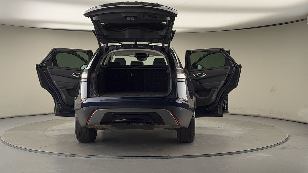 More views of Land Rover Range Rover Velar