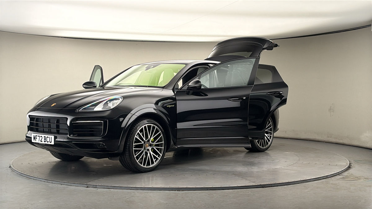 Porsche Cayenne Image 22