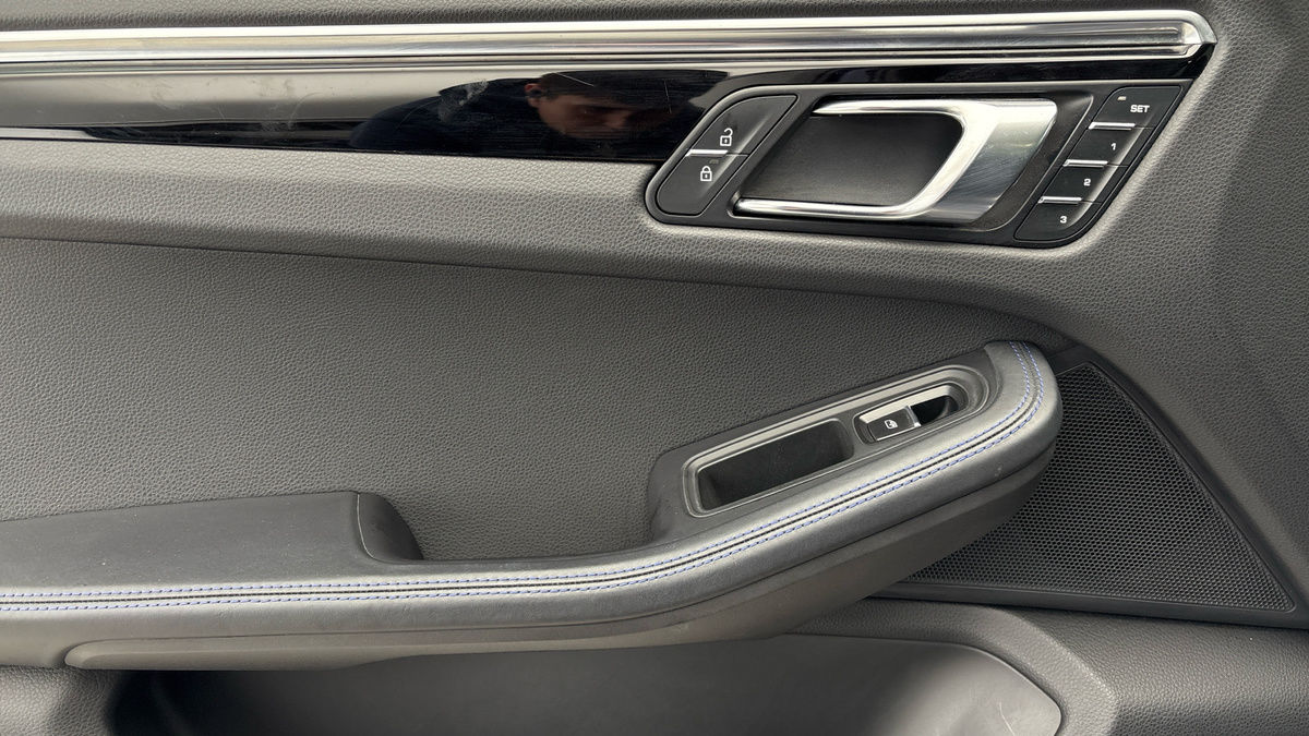 Porsche Macan Image 19