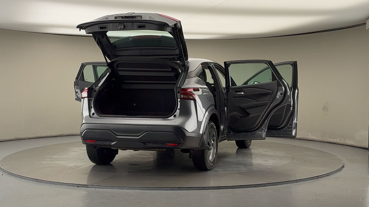 More views of Nissan Qashqai