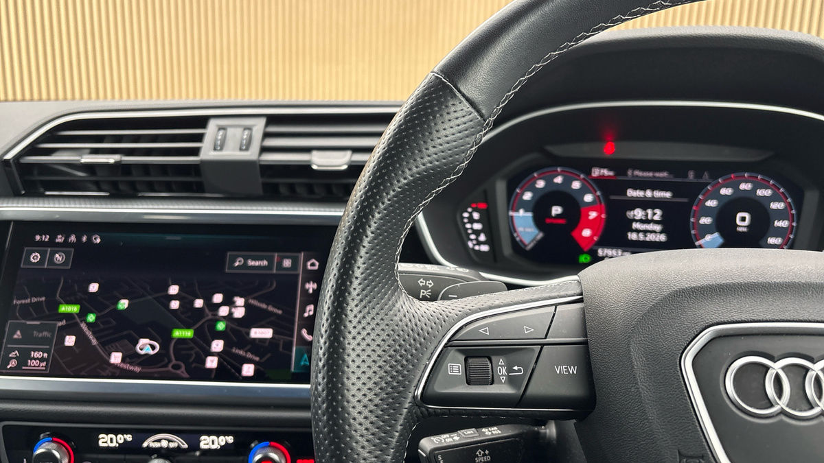 Audi Q3 Image 13