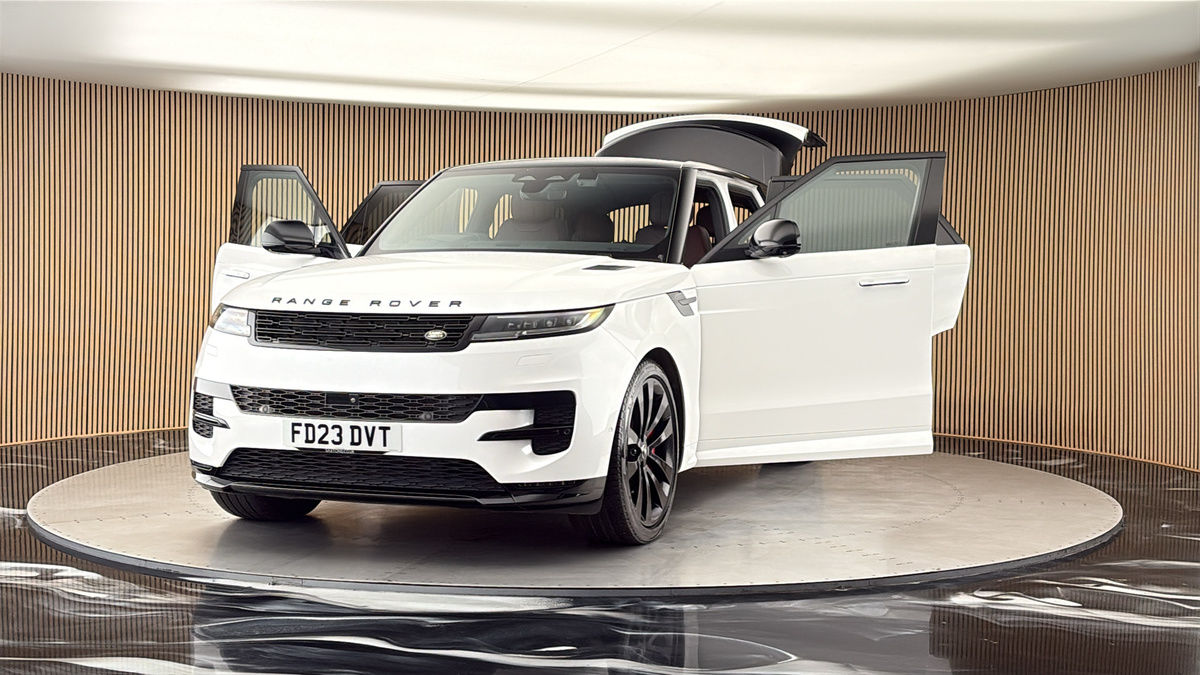 More views of Land Rover Range Rover Sport