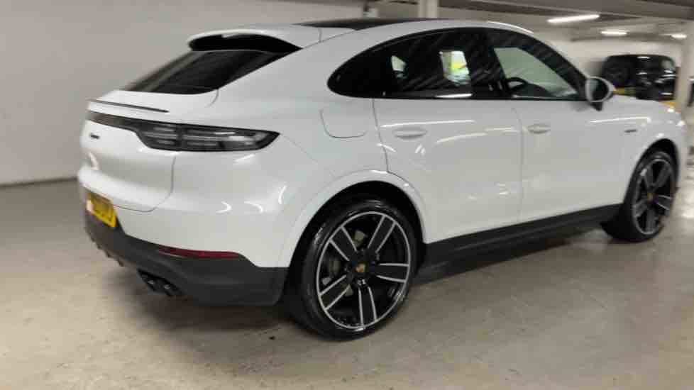 More views of Porsche Cayenne