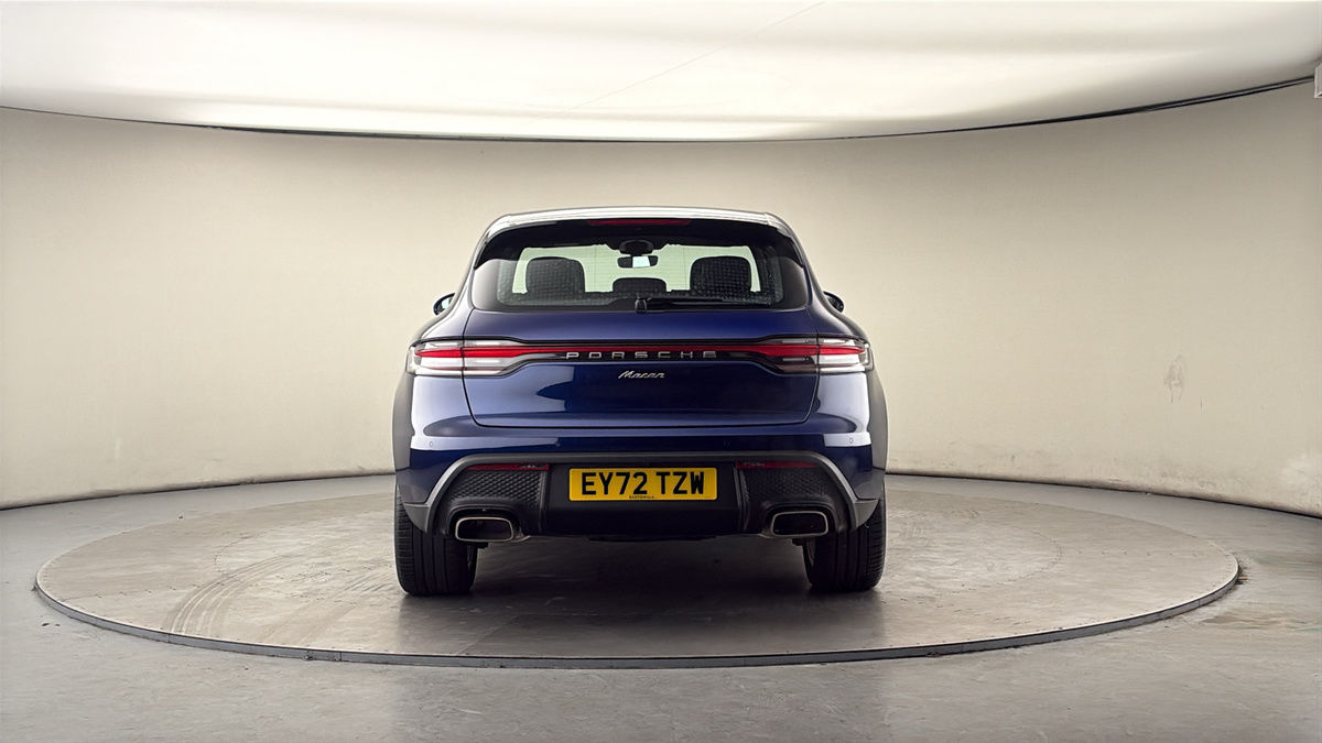 Porsche Macan Image 4