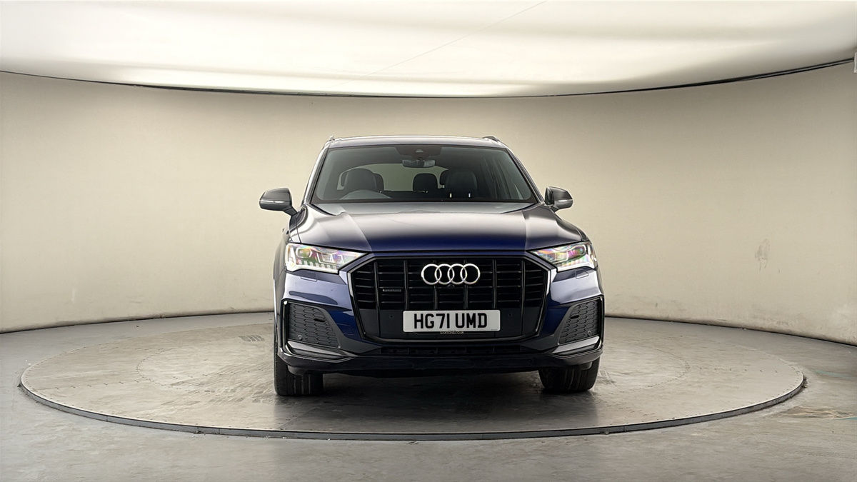 More views of Audi Q7