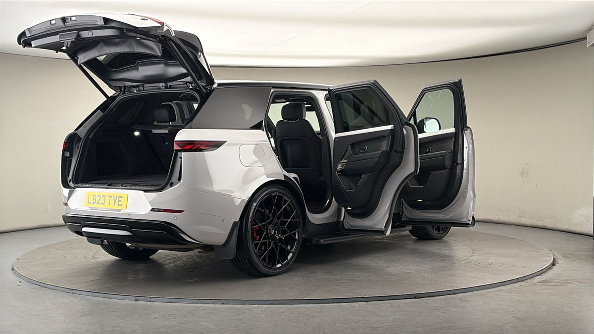 More views of Land Rover Range Rover Sport