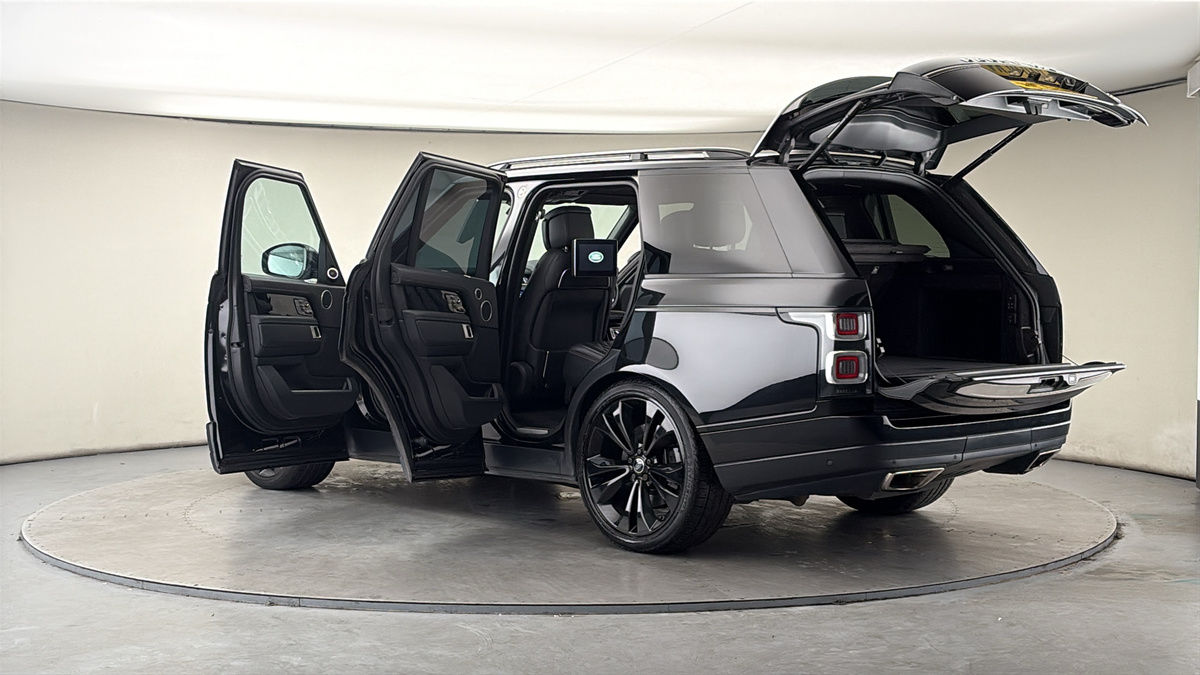 More views of Land Rover Range Rover