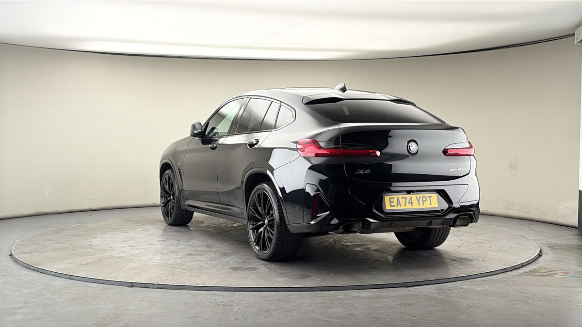More views of BMW X4