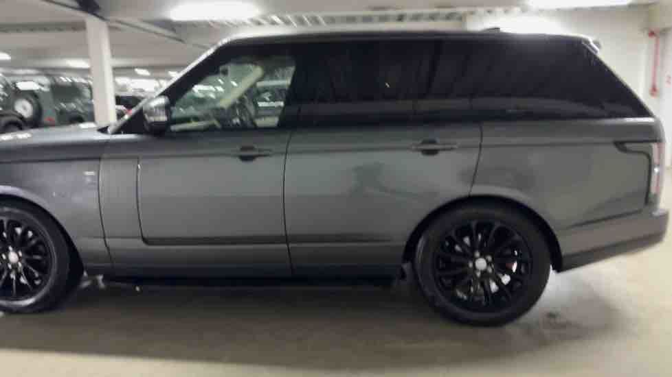 More views of Land Rover Range Rover
