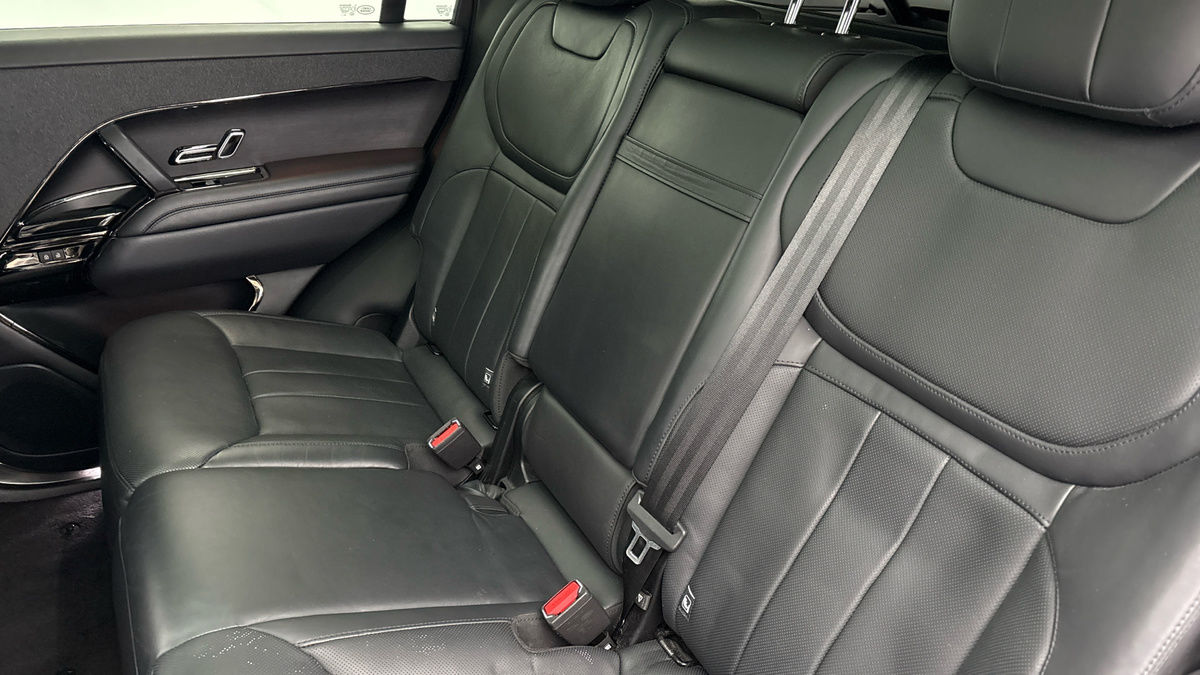 Land Rover Range Rover Sport Image 8