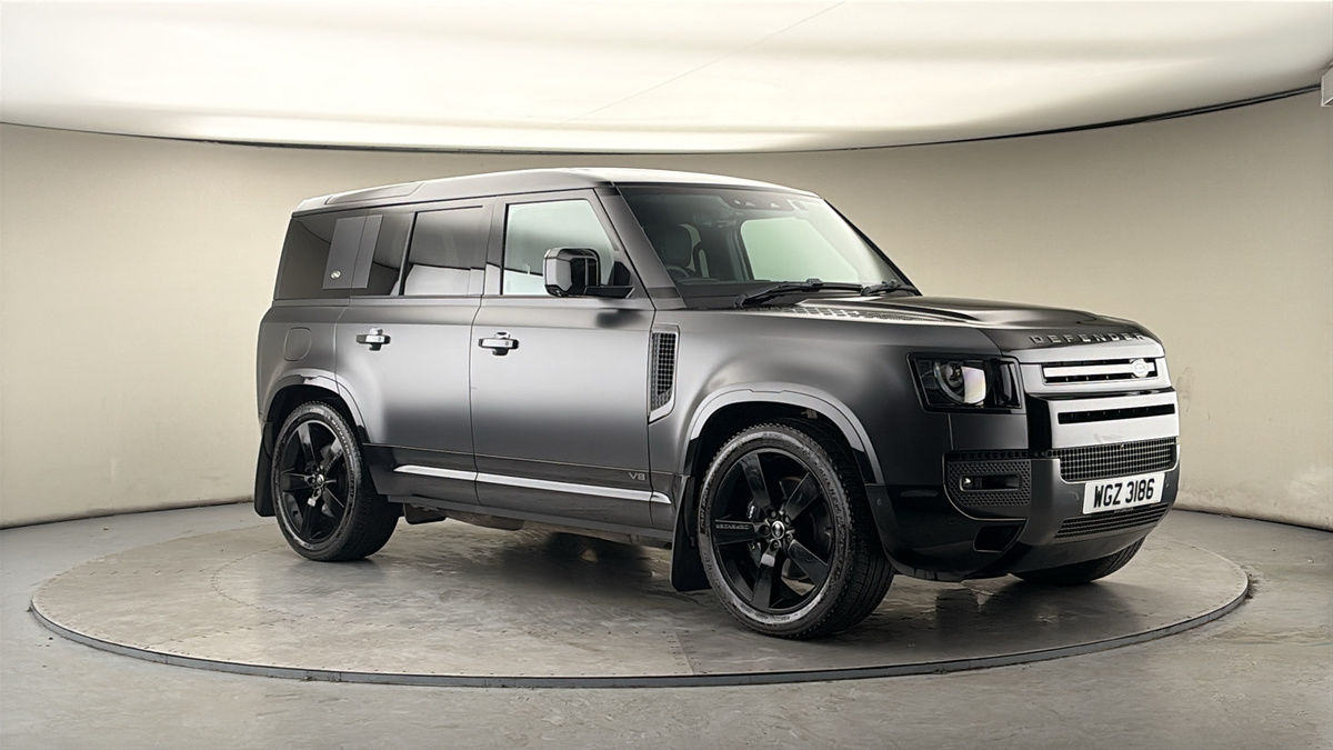 More views of Land Rover Defender 110