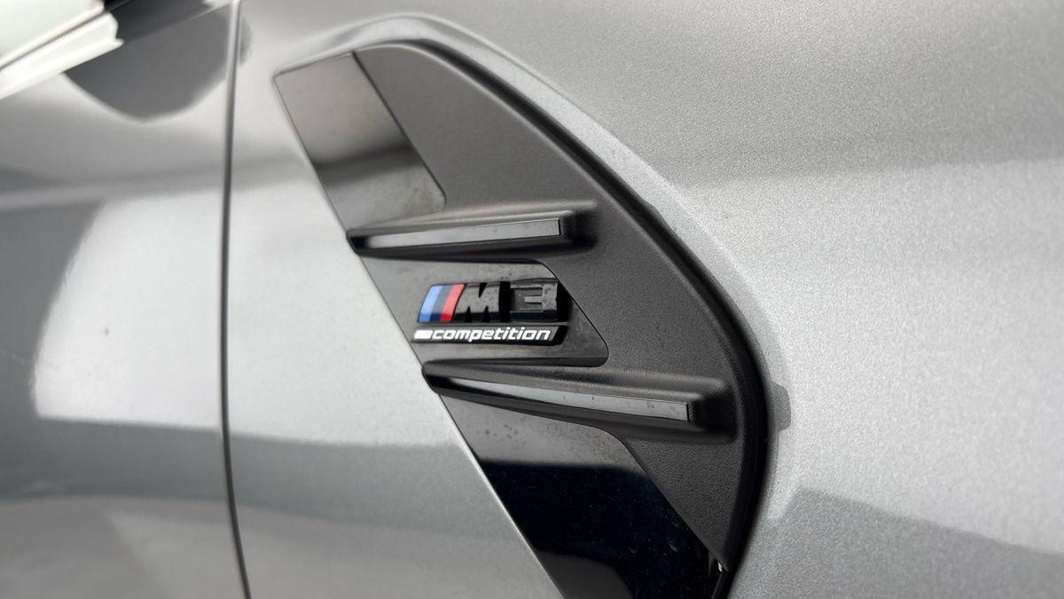 BMW M3 Image 25
