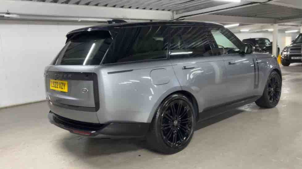 More views of Land Rover Range Rover