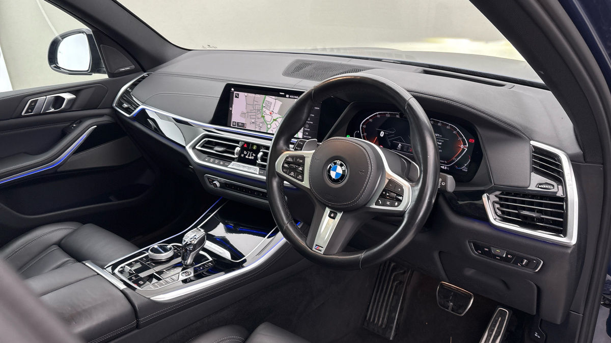 BMW X5 Image 5
