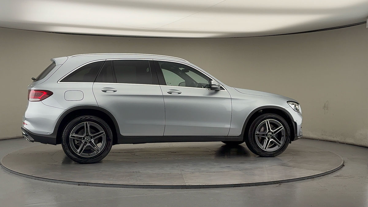 More views of Mercedes-Benz GLC