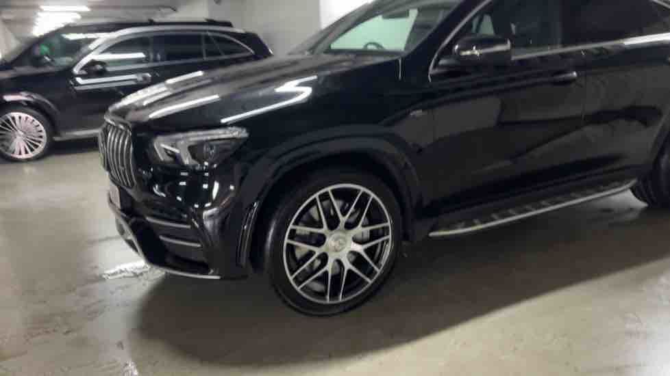More views of Mercedes-Benz GLE