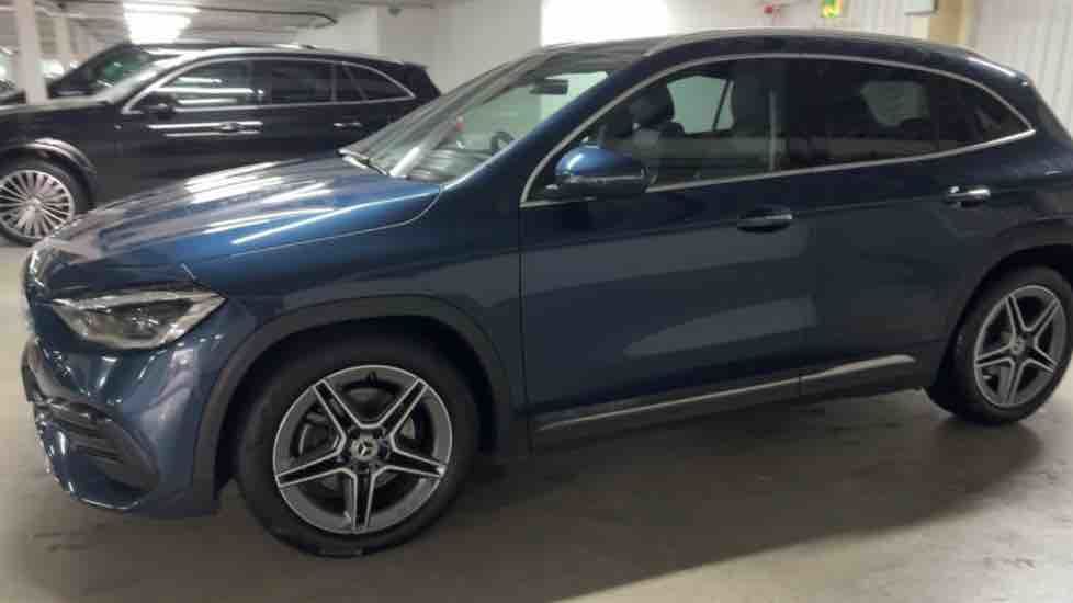 More views of Mercedes-Benz GLA