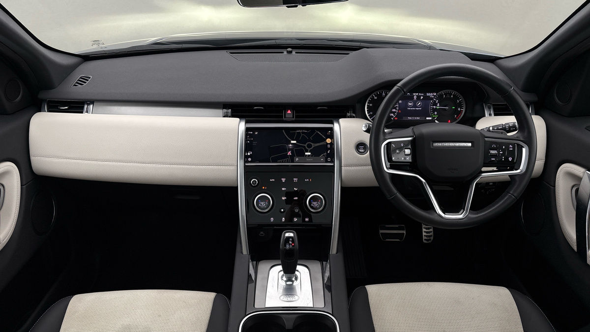 Land Rover Discovery Sport Image 12