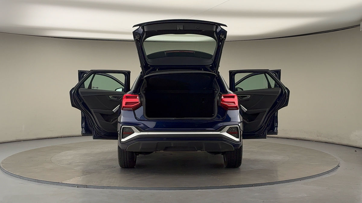 More views of Audi Q2