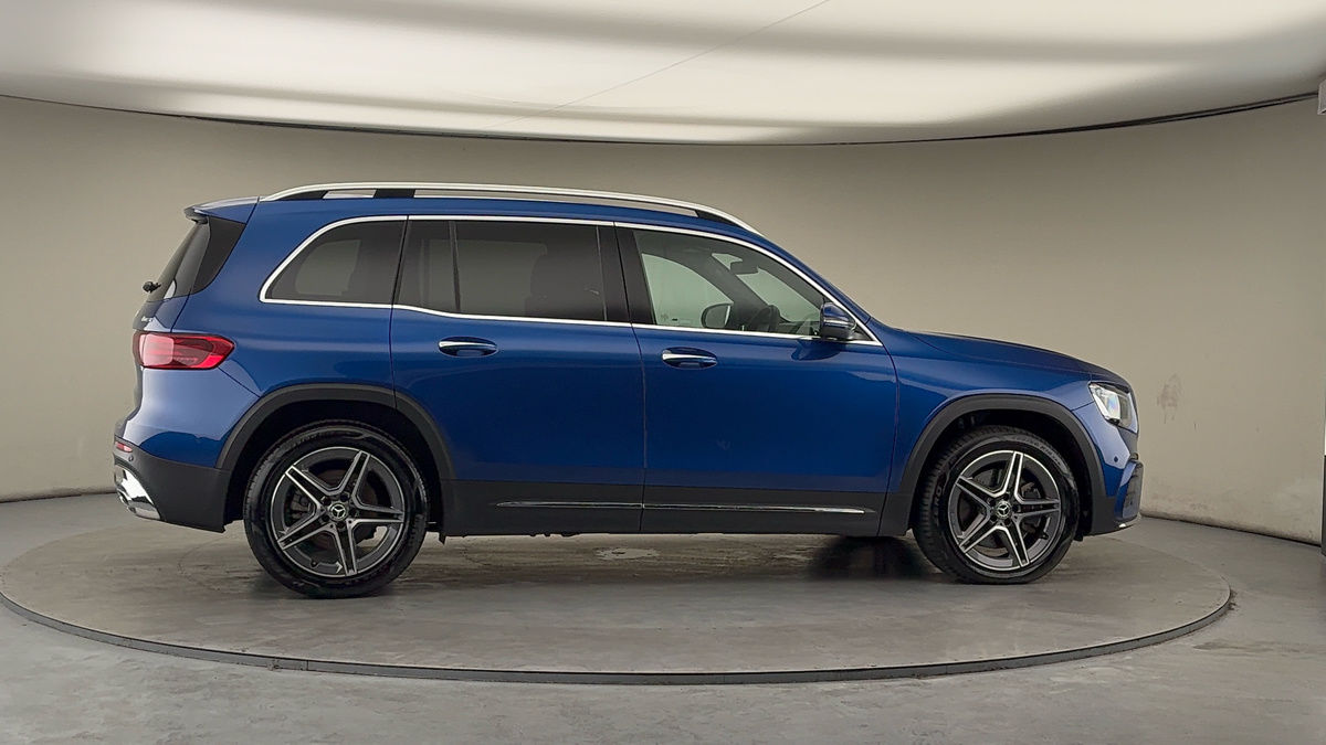 More views of Mercedes-Benz GLB